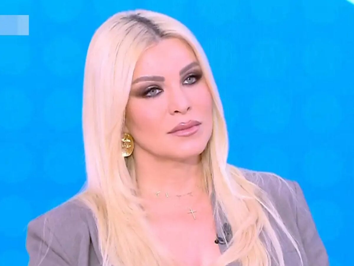 Η Κατερίνα Καινούργιου αποχώρησε από το πλατό της εκπομπής με πόνους