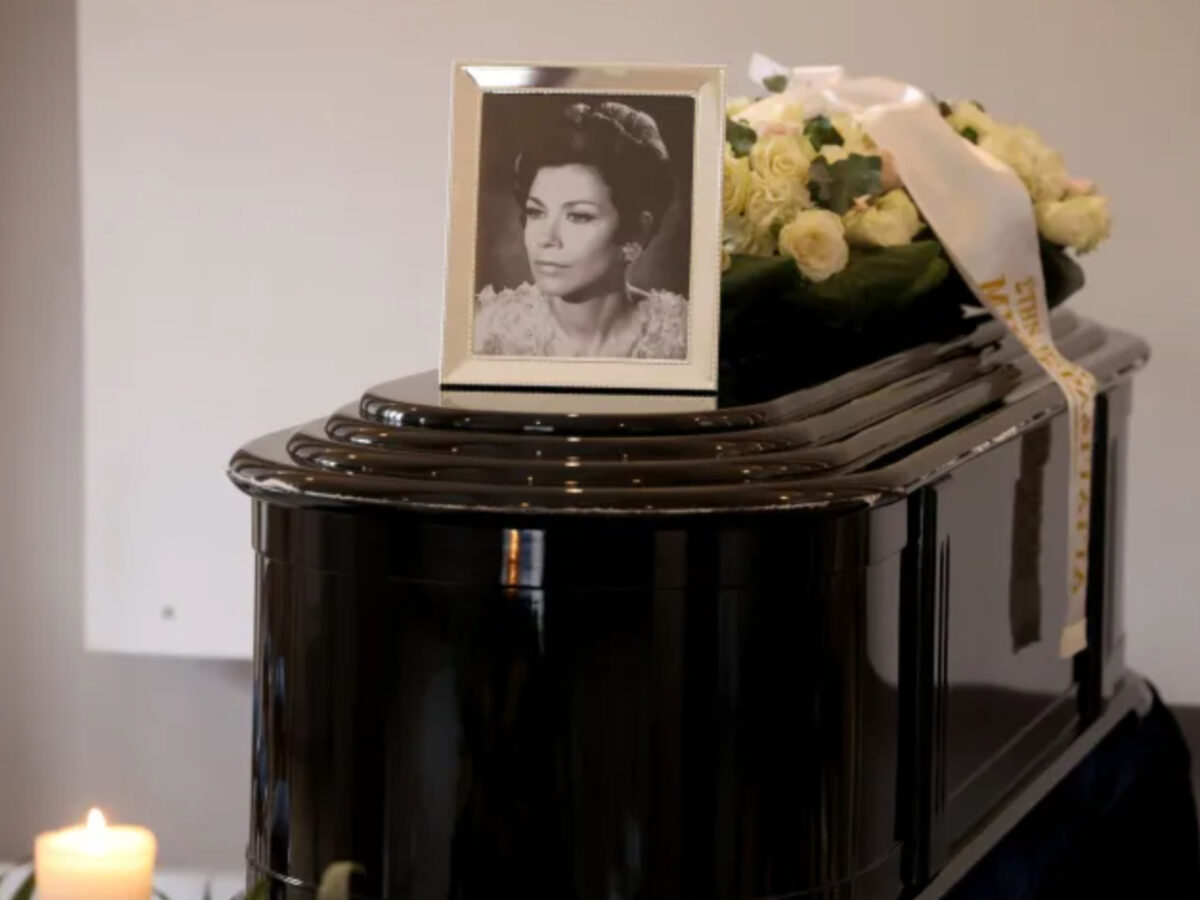 Κηδεία Μέλπως Ζαρόκωστα: