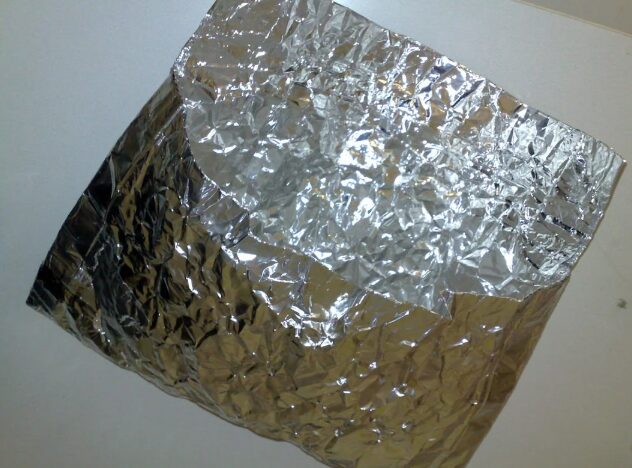 αλουμινόχαρτο-τσαλακωμένο-