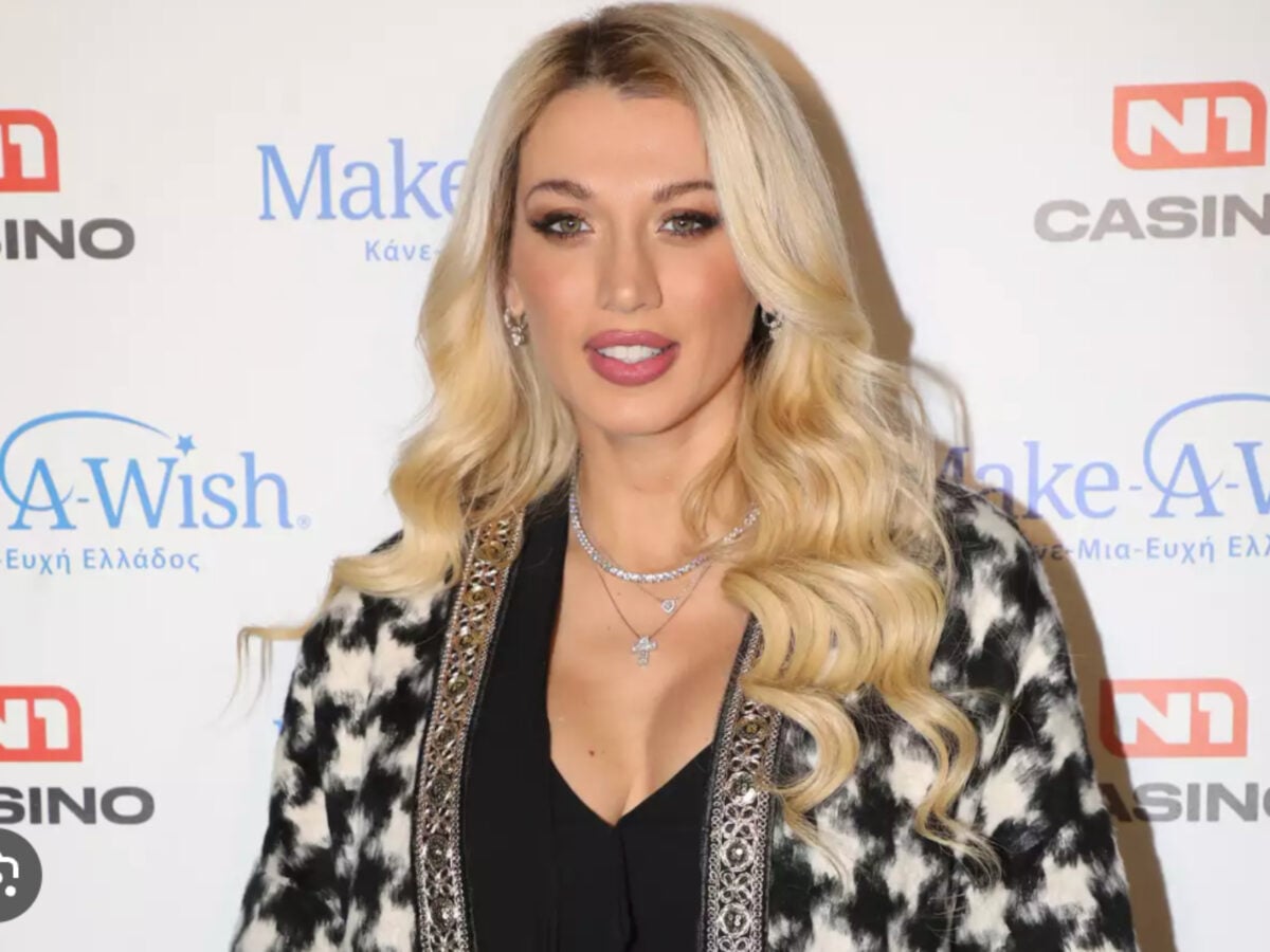 Η Κωνσταντίνα Σπυροπούλου αποκαλύπτει πως κατάφερε να χάσει όλα τα κιλά της εγκυμοσύνης χωρίς υπερβολές