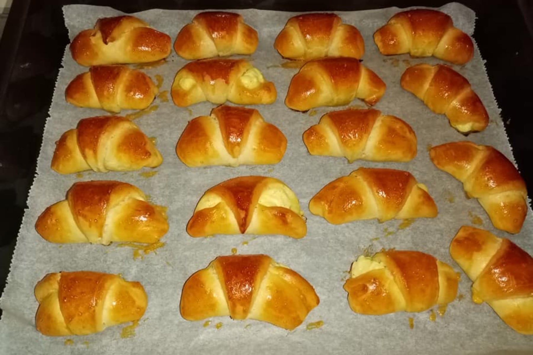 Κρουασανάκια με πρόταση για αλμυρή ή γλυκιά γέμιση