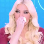 Ξέσπασε με λυγμούς στον αέρα της εκπομπής της- Τι συνέβη στην Κατερίνα Καινούργιου (Βίντεο)