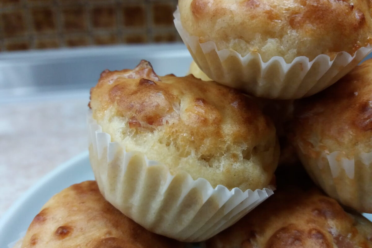 Λαχταριστά-αλμυρά muffins-με μπέικον-