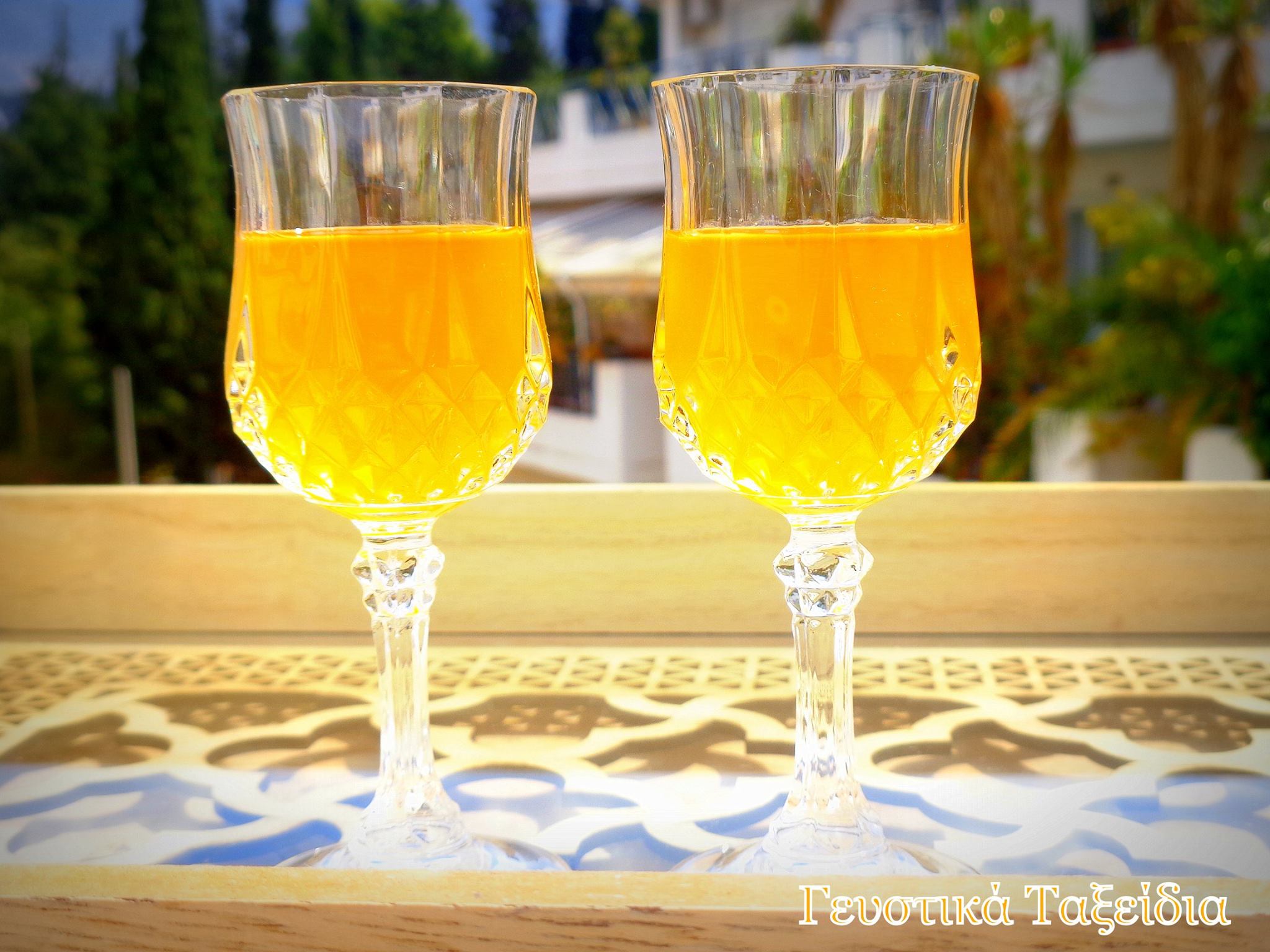 λικέρ-στο-ποτήρι-