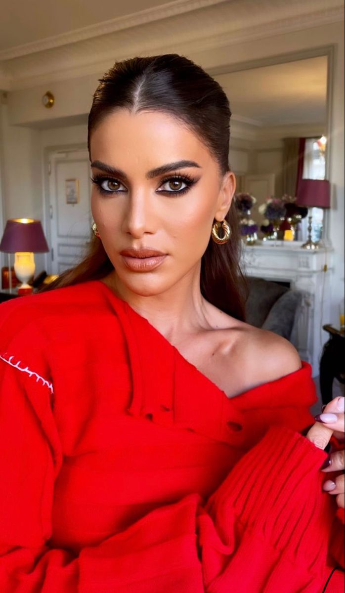 ίσια-μαλλιά-τα-μισά-πιασμένα πάνω-