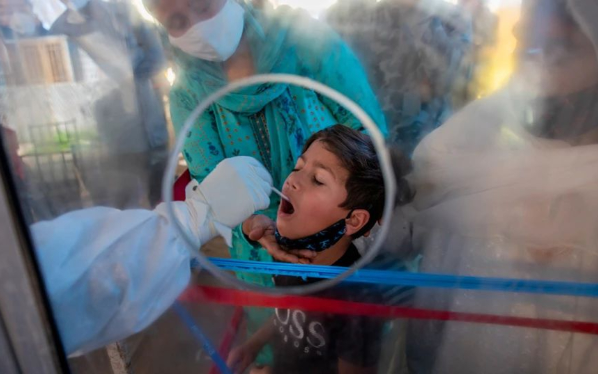 Μαύρος μύκητας: Πώς μεταδίδεται και τί είναι η νέα φονική λοίμωξη