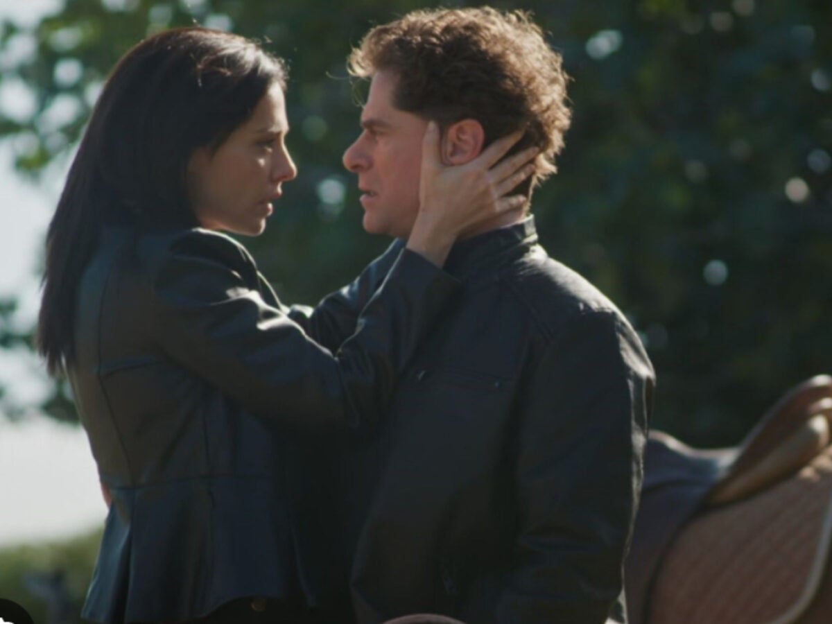 Μια νύχτα μόνο: Τον πιάνει επ αυτοφώρω με άλλη γυναίκα και τον εγκαταλείπει οριστικά