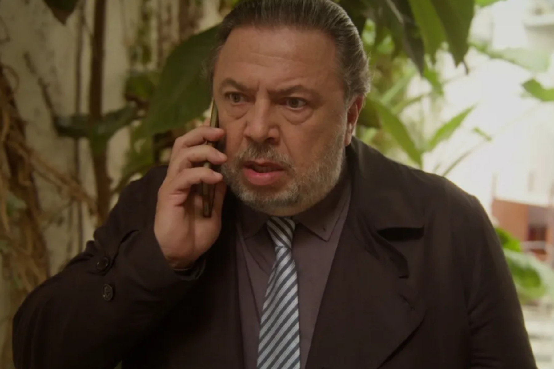 να μ' αγαπάς-Θεόφιλος-