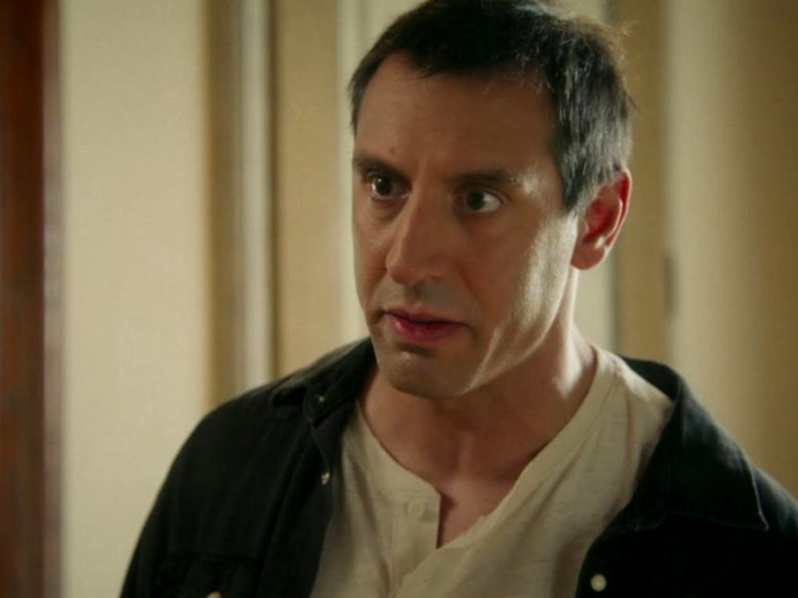 Να μ'αγαπας-Μάκης 