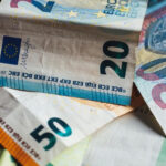 Νέο επίδομα από τη ΔΥΠΑ: 300 ευρώ εφάπαξ σε ανέργους και 750 ευρώ σε όλους μόνο με μία αίτηση