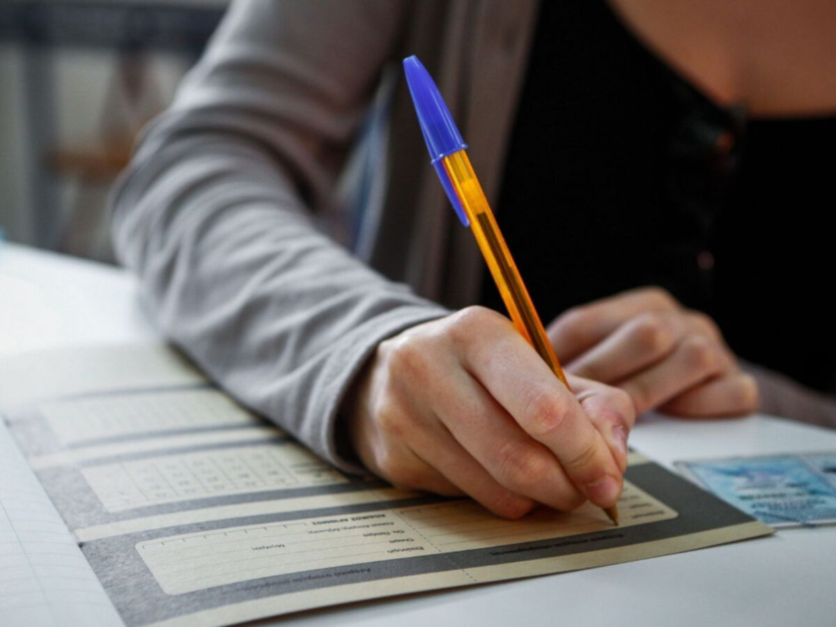 Πανελλήνιες 2026: Το αναλυτικό πρόγραμμα των εξετάσεων για ΓΕΛ και ΕΠΑΛ από το Υπουργείο Παιδείας