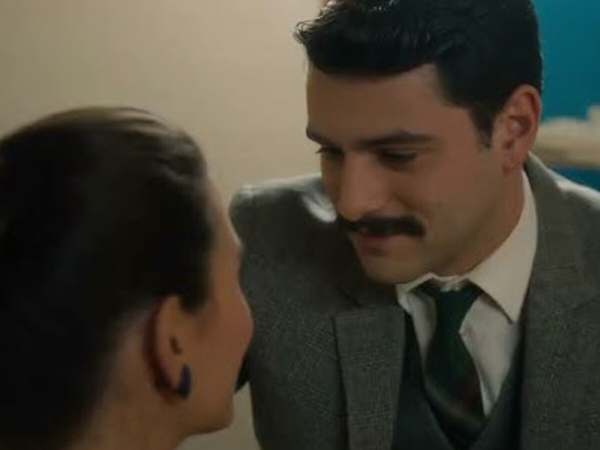 Πορτο Λεόνε: Θα σ' αγαπάω μέχρι το τέλος του κόσμου- O Γρηγόρης λυγίζει