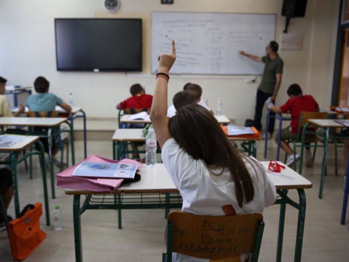 Σχολεία: Ποιοι μαθητές επιστρέφουν στα θρανία την Δευτέρα 5 Ιανουαρίου