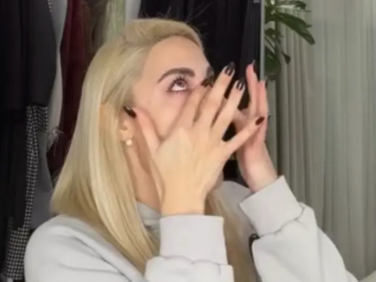 Η Σπαρακτική ανάρτηση της Ιωάννας Τούνη για την μαμά της που την έκανε να ξεσπάσει σε κλάματα on camera: «Μου λείπει»