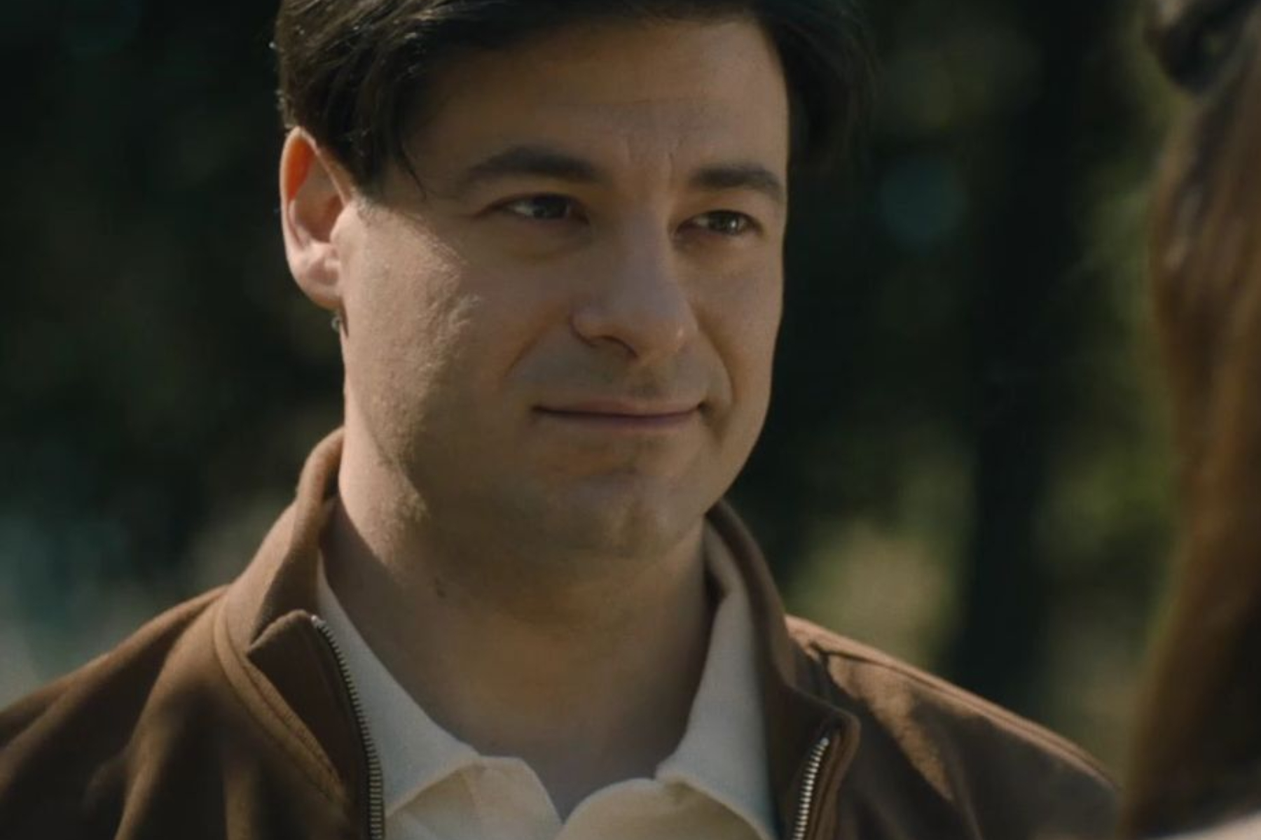 Το Σπίτι δίπλα στο ποτάμι-Άγγελος-