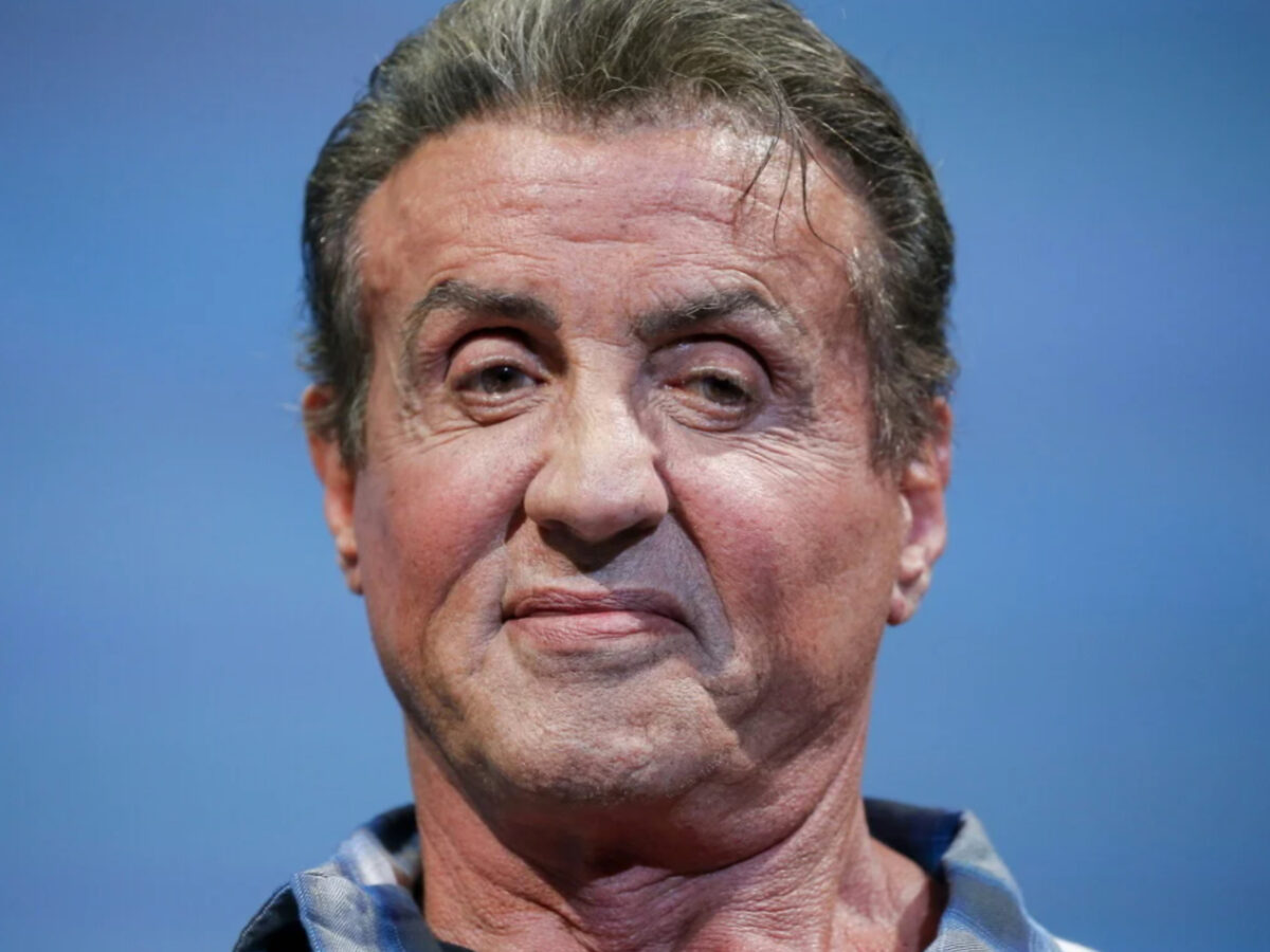 Ο Σταλόνε είναι η απόδειξη ότι οι θρύλοι δεν γερνούν: Στα 79 του χρόνια κάνει γυμναστική και προκαλεί φρενίτιδα (Βίντεο)