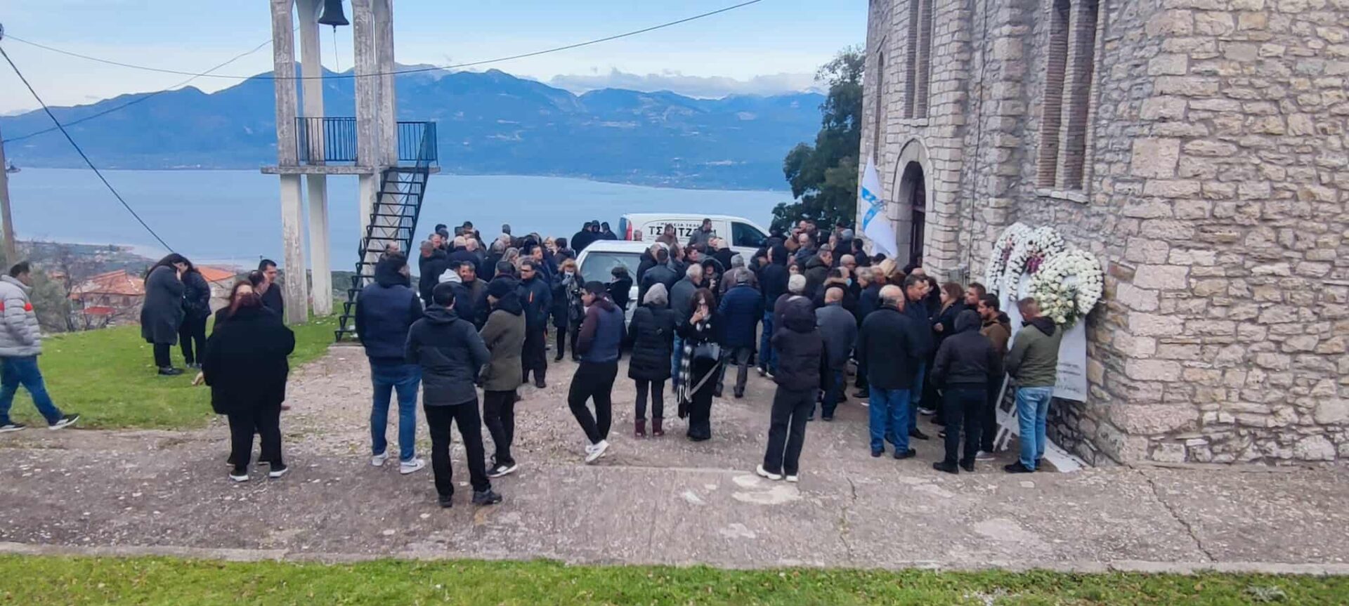 Θρήνος στην κηδεία του δολοφονηθέντος Κωνσταντίνου Αλεξανδρή2