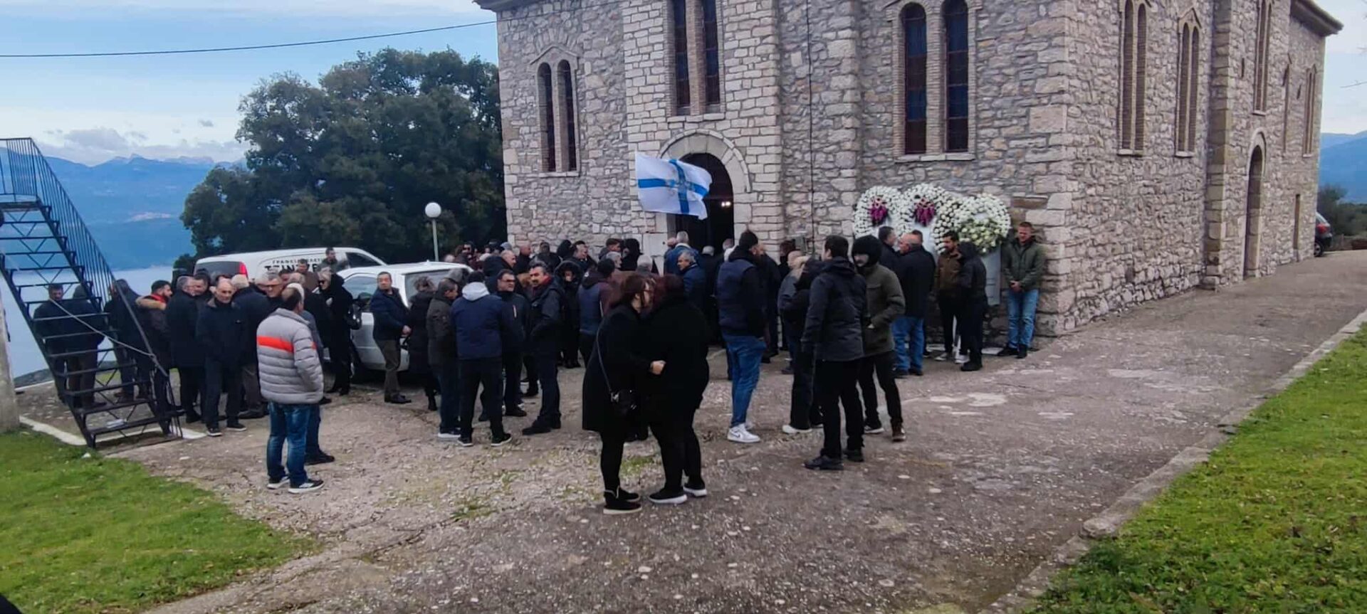 Θρήνος στην κηδεία του δολοφονηθέντος Κωνσταντίνου Αλεξανδρή3