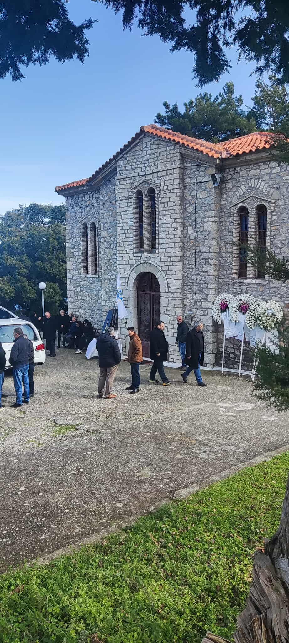 Θρήνος στην κηδεία του δολοφονηθέντος Κωνσταντίνου Αλεξανδρή7