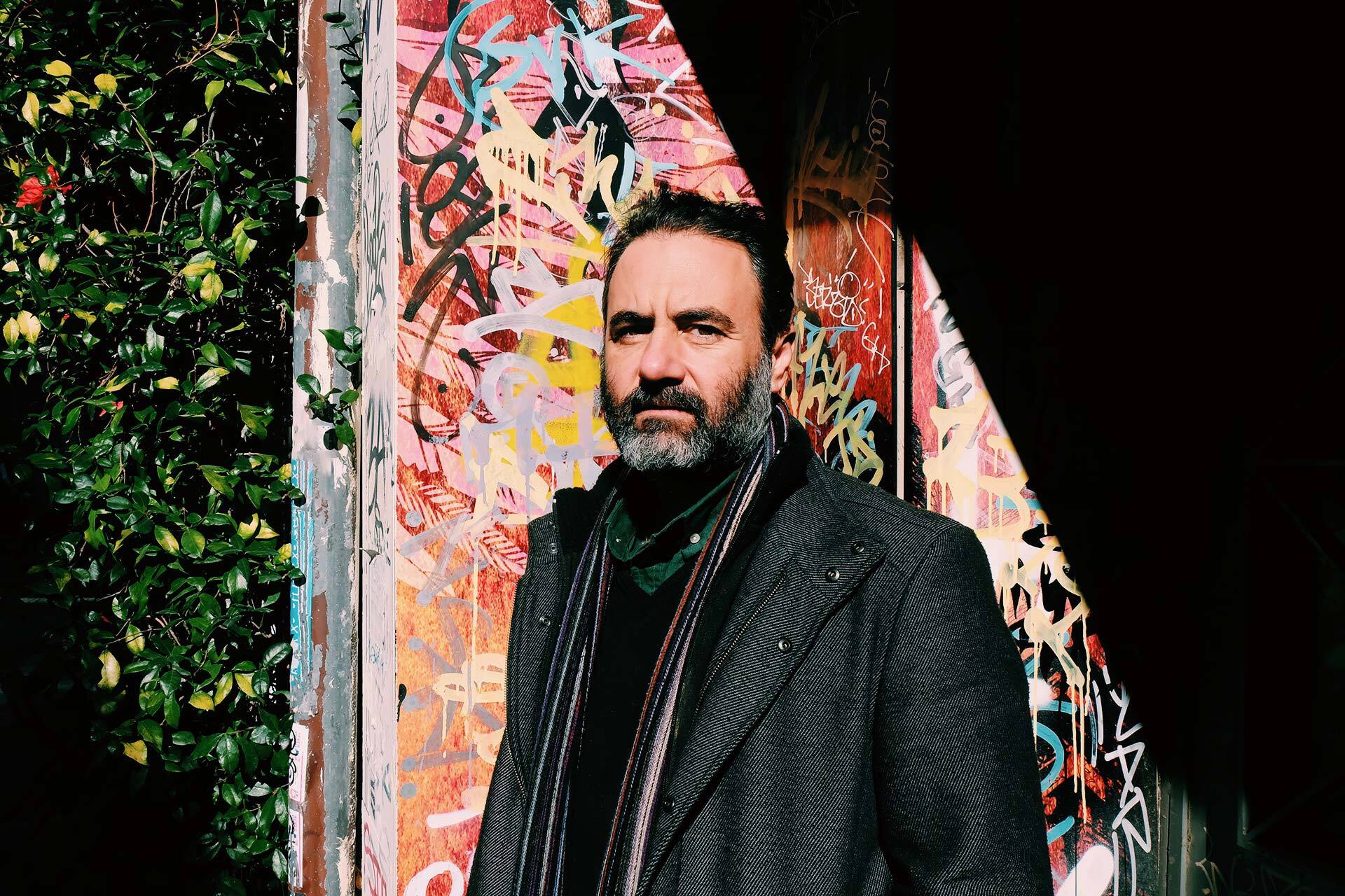 ΠΕΤΡΟΣ (Θάνος Αλεξίου)