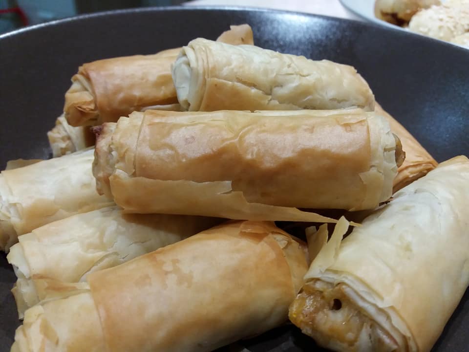 Τραγανά-μπουρεκάκια-με κιμά-και-φύλλο κρούστας-συνταγή-