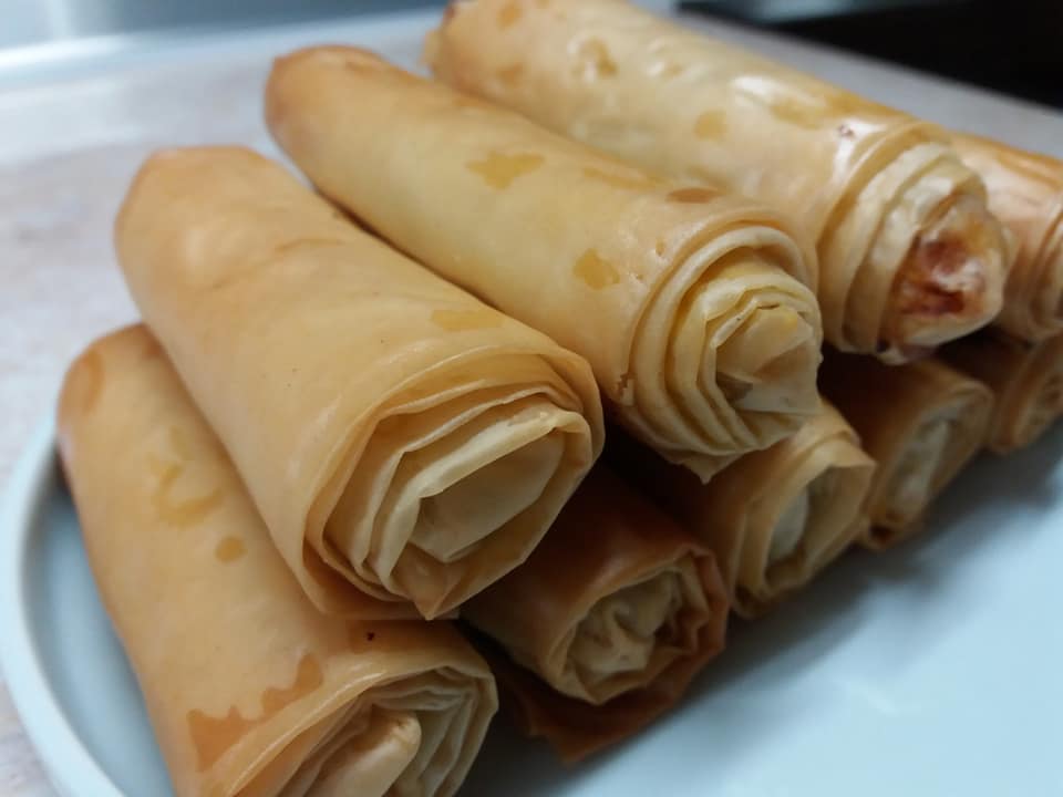 Τραγανά-μπουρεκάκια-με κιμά-και φύλλο κρούστας-συνταγή-