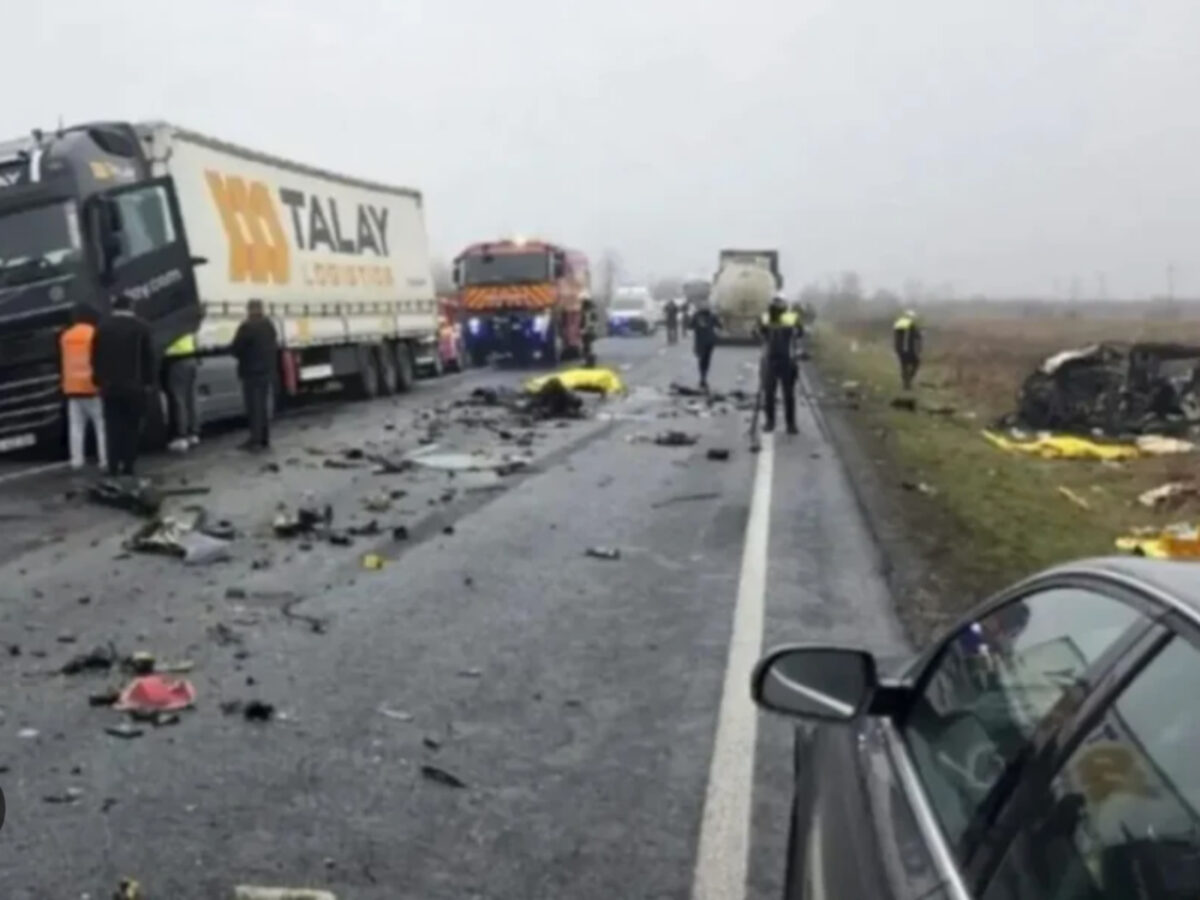 Τραγωδία στην Ρουμανία: «Κλείδωσε το τιμόνι κατά την προσπέραση» αποκαλύπτει τραυματίας οπαδός του ΠΑΟΚ- Συγκλονιστικό βίντεο διασωθέντα