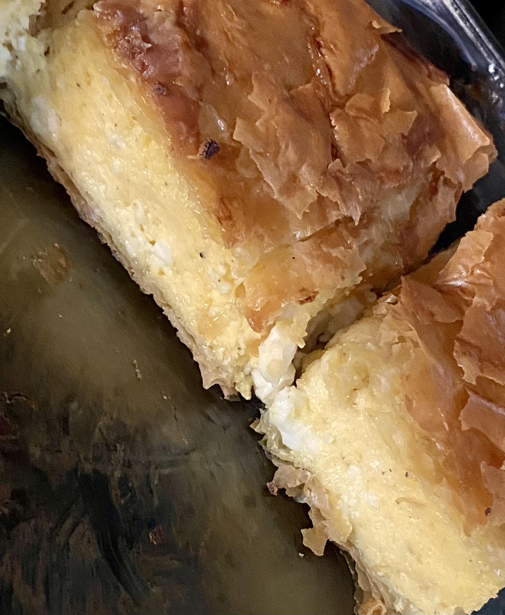 Τυρόπιτα-με μπεσαμέλ-συνταγή του Τσελεμεντέ-