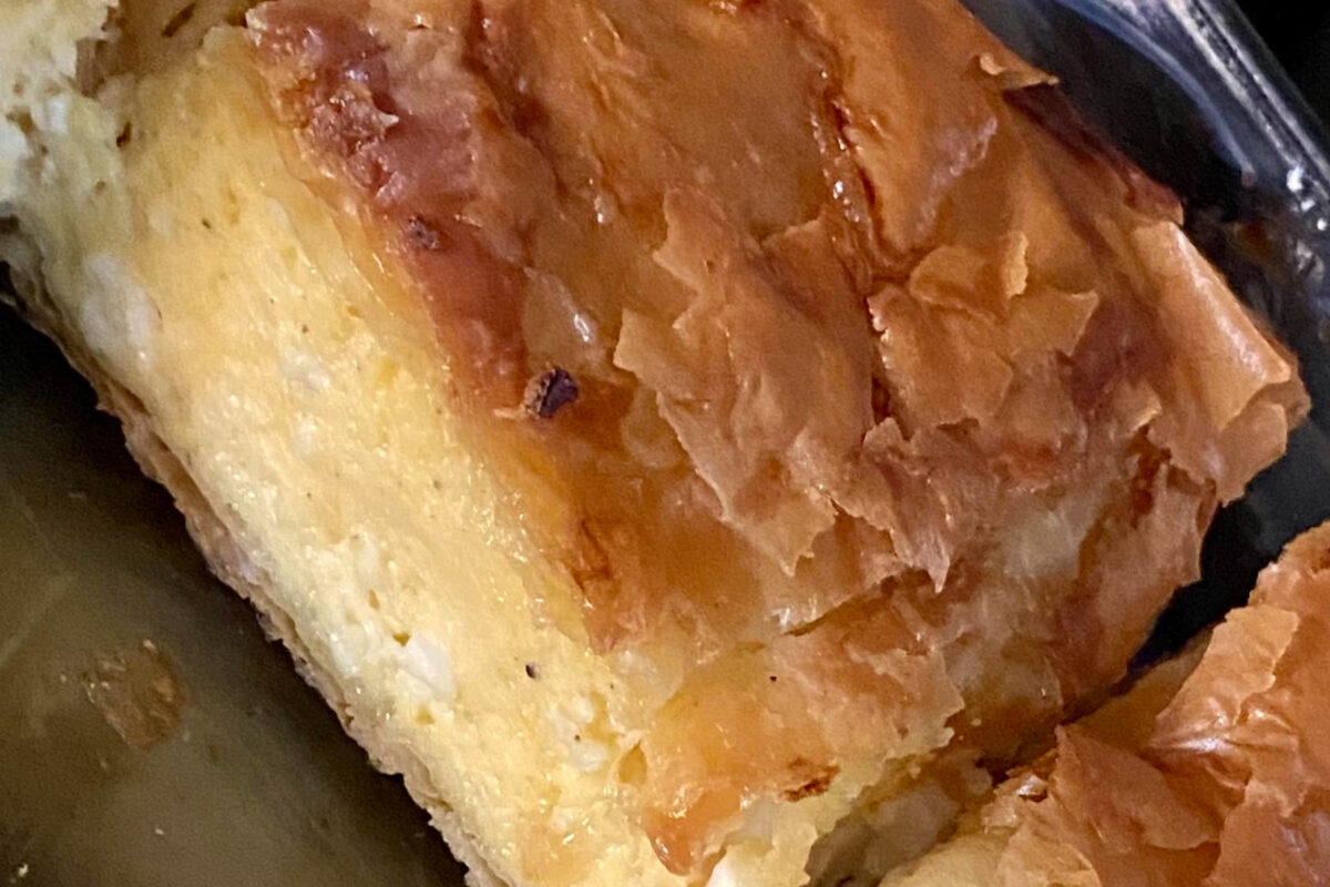 Τυρόπιτα-με μπεσαμέλ-του-Τσελεμεντέ-