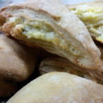 τυροπιτάκια με-ζύμη πορτοκαλιού-συνταγή για-κολατσιό-