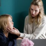 Υπερπροστατευτικοί γονείς: Η αποτυχία του παιδιού και ο ναρκισσιστικός πόνος του γονέα