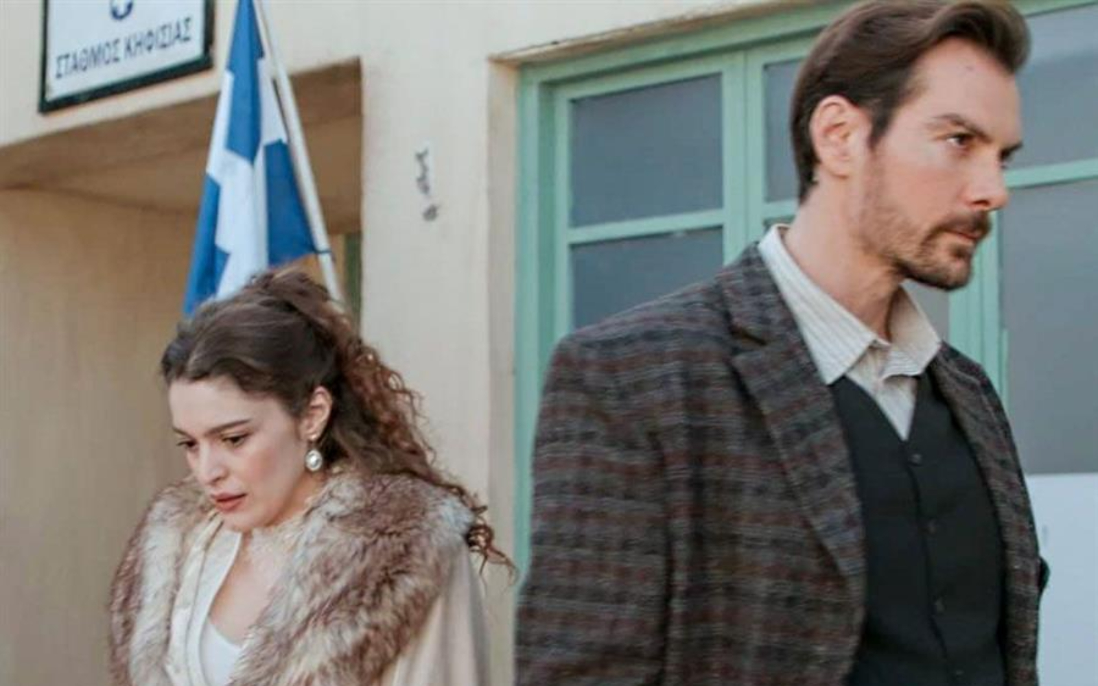 Grand hotel-Πέτρος-Αλίκη- Grand hotel-Πέτρος-Αλίκη-