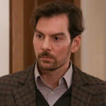 Grand hotel: Ο Πέτρος βάφει τα χέρια του με αίμα