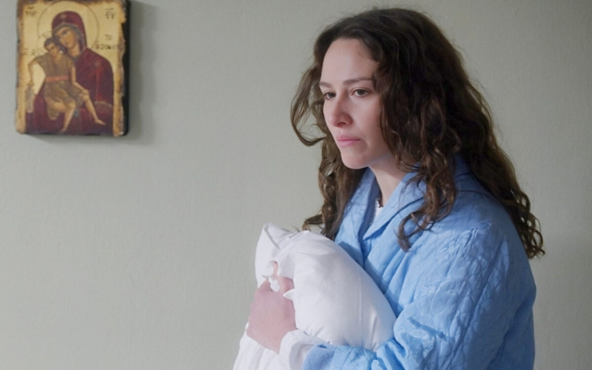 Άγιος Έρωτας: Η Σοφία επιτίθεται με μανία στην μικρή Ελευθερία