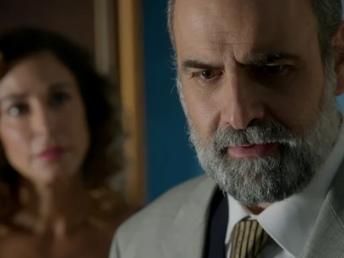 Άγιος Έρωτας : Βγαίνει από τη φυλακή και δέχεται αιματηρή επίθεση από τον Παύλο