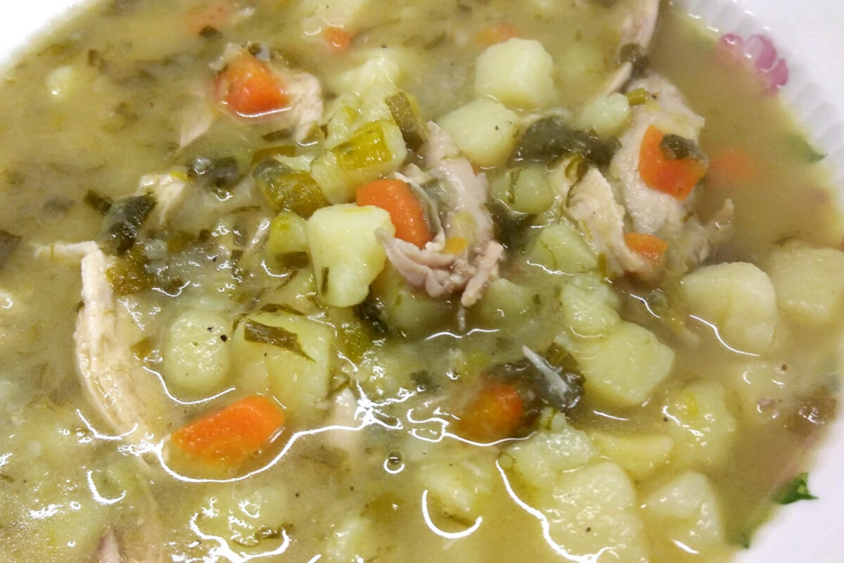 Χυλωμένη κοτόσουπα για το κρυολόγημα