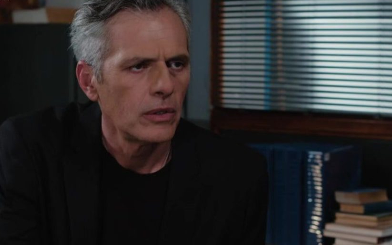 Η Γη της Ελιάς-Αντώνης- Η Γη της Ελιάς-Αντώνης-