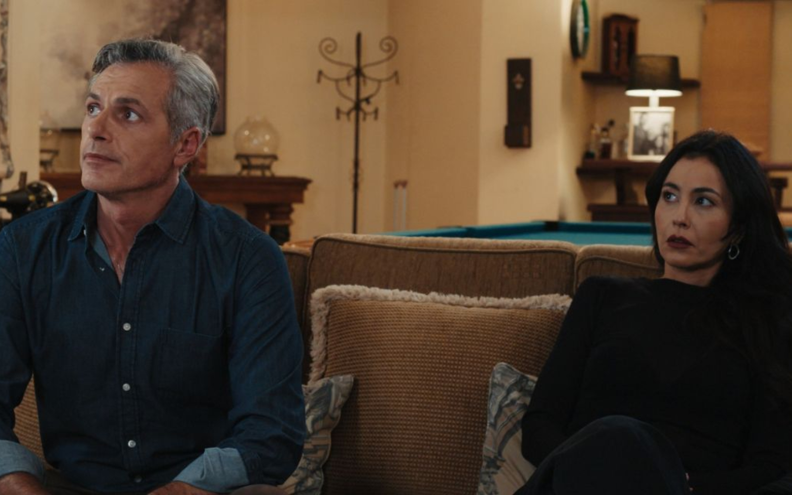 Η Γη της Ελιάς-Αντώνης - Η Γη της Ελιάς-Αντώνης -