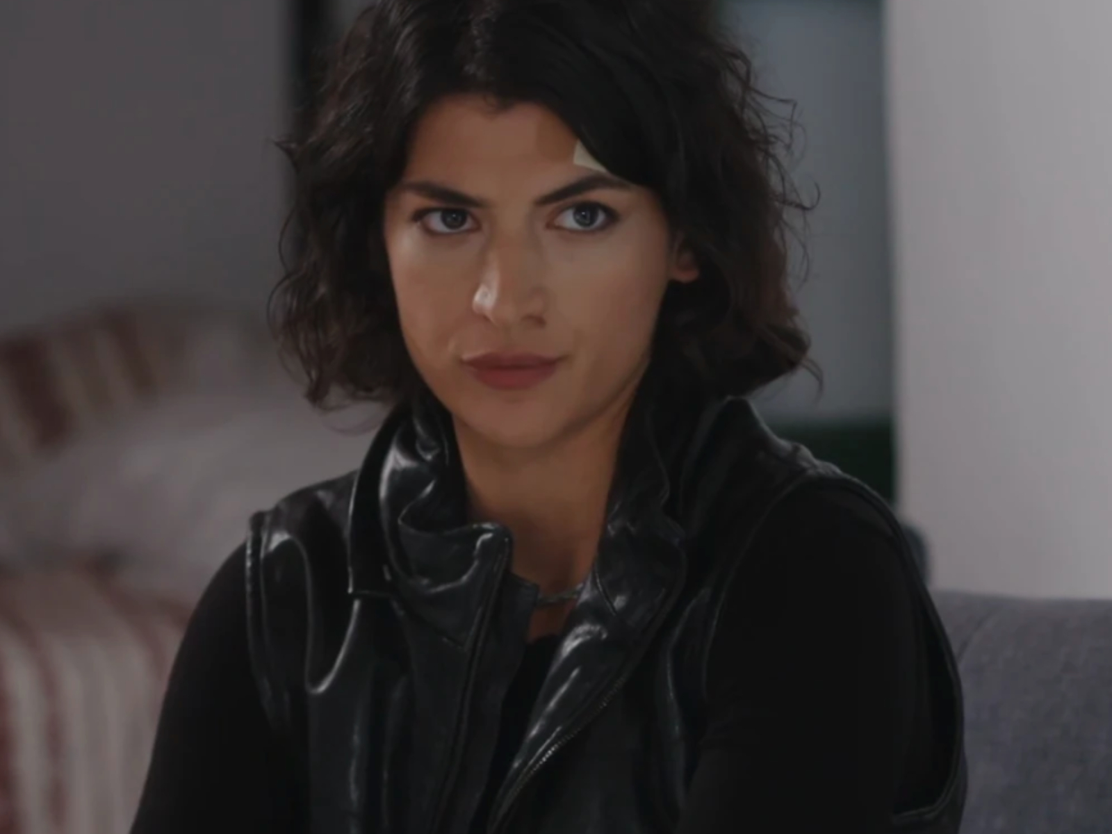 Η Γη της Ελιάς-Χριστιάνα-