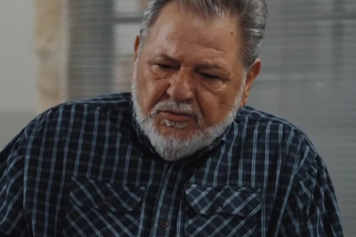 Η Γη της Ελιάς: Χτυπάνε αλύπητα τον Λυκούργο