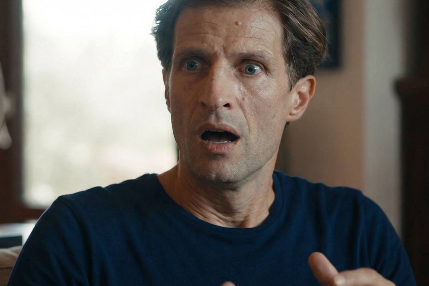 Η Γη της Ελιάς: Ο Κωνσταντίνος σώζει την Ασπασία στη δίκη