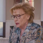 Η Γη της Ελιάς: Η Μαρία βγάζει τα άπλυτα του Κωνσταντίνου στην φόρα και τον ξεφτιλίζει