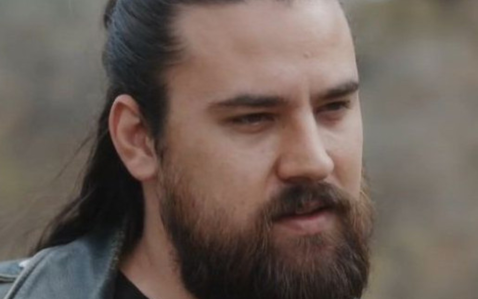 Η Γη της Ελιάς: Ο Παυλής βάφει τα χέρια του με αίμα