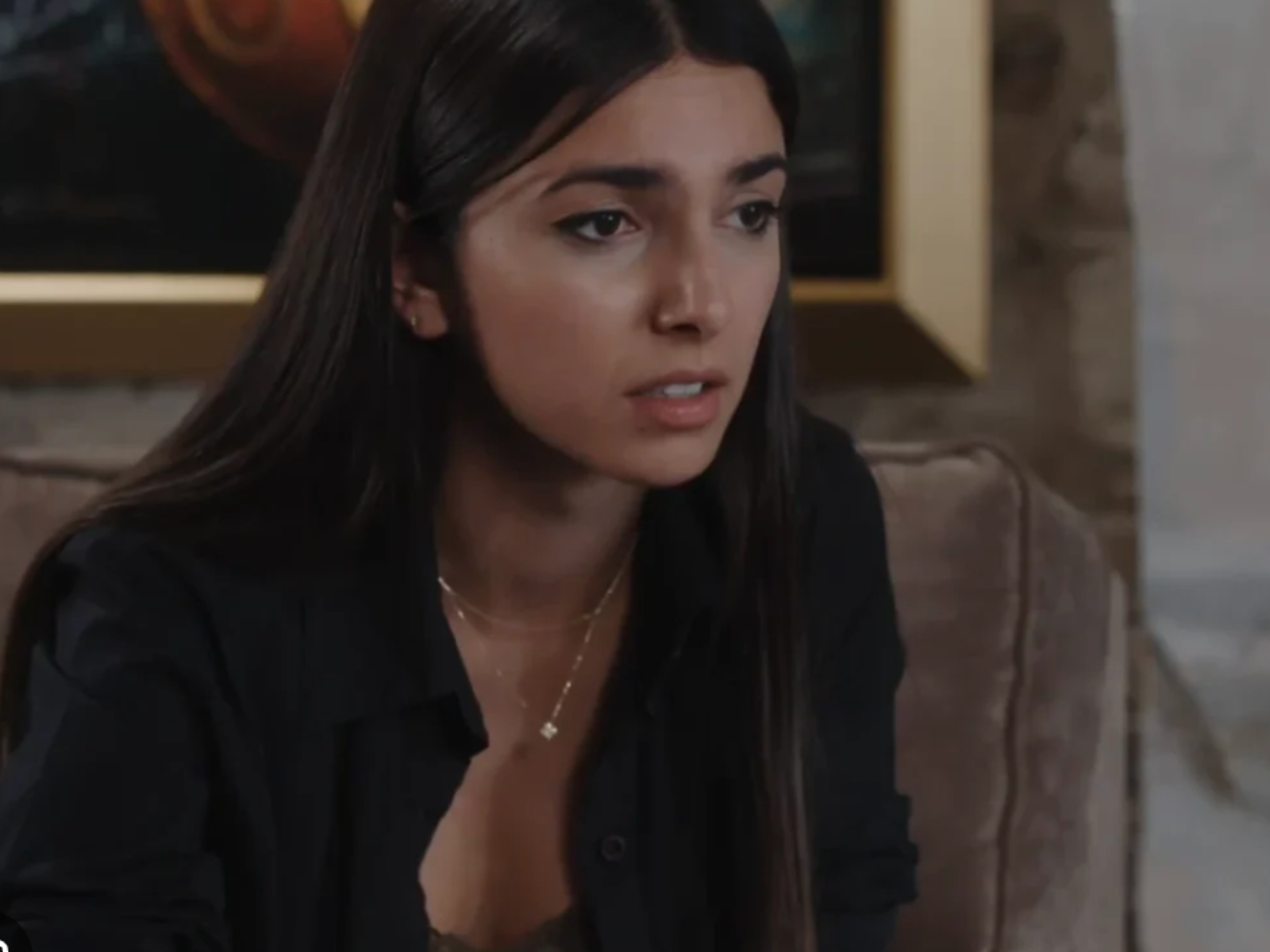 Η Γη της Ελιάς: Η Βασιλική τα αφήνει όλα πίσω της και φεύγει για Γερμανία