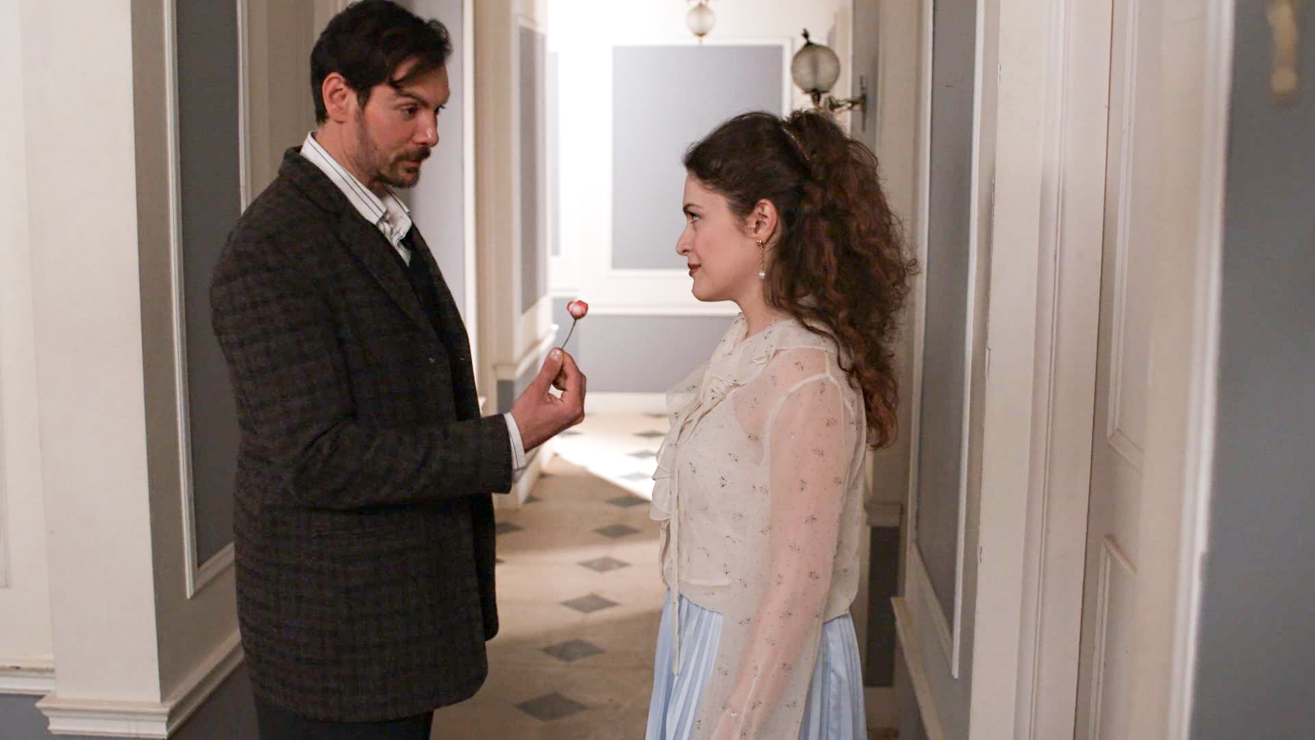 Grand hotel-Πέτρος-Αλίκη