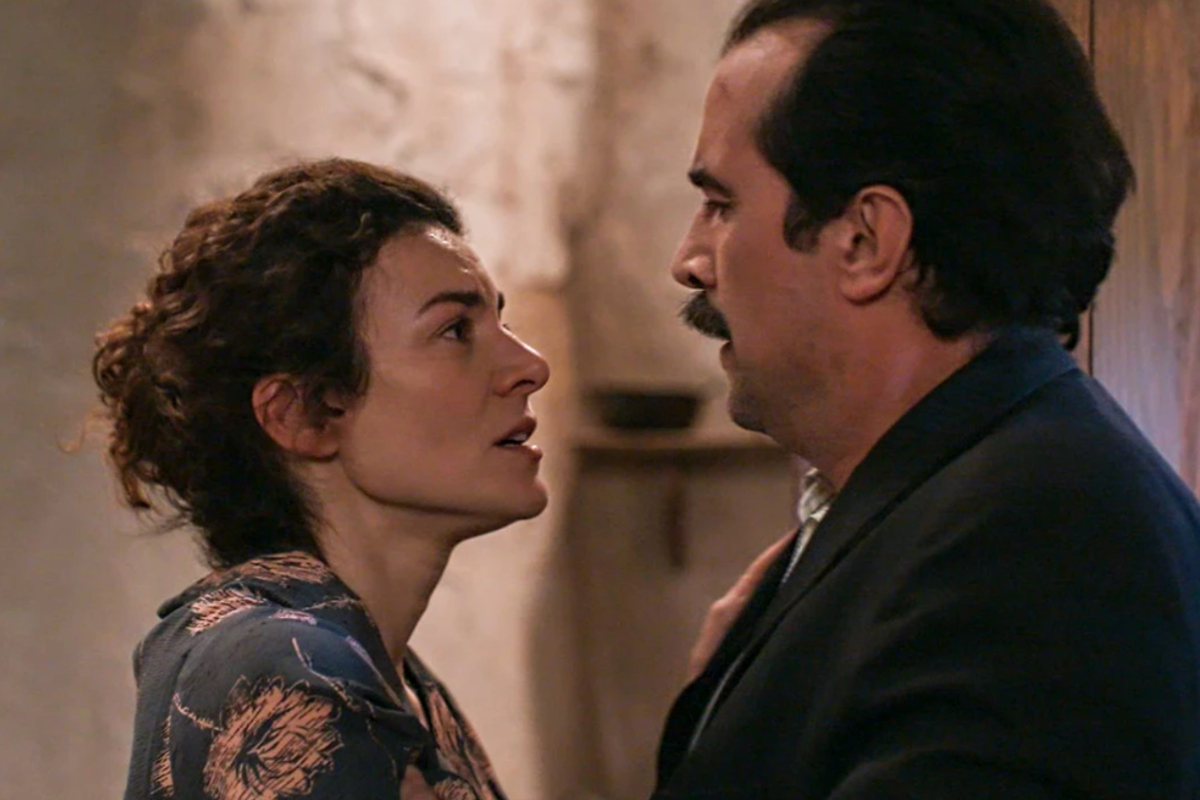 Grand hotel-Χαραλάμπης-Θεώνη-