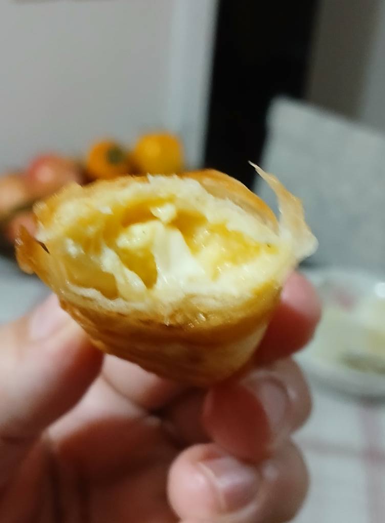 Γρήγορα τυρομπουρεκάκια με φέτα και ρεγκάτο