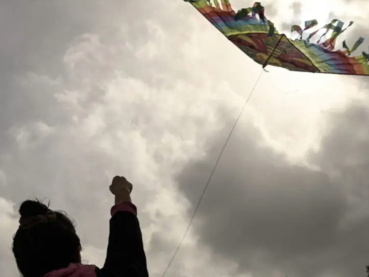 Καιρός Καθαρά Δευτέρα: Βροχές και πολύ χαμηλές θερμοκρασίες σε όλη την χώρα - Ποιες περιοχές θα ντυθούν στα λευκά λίγο πριν το πέταγμα του αετού