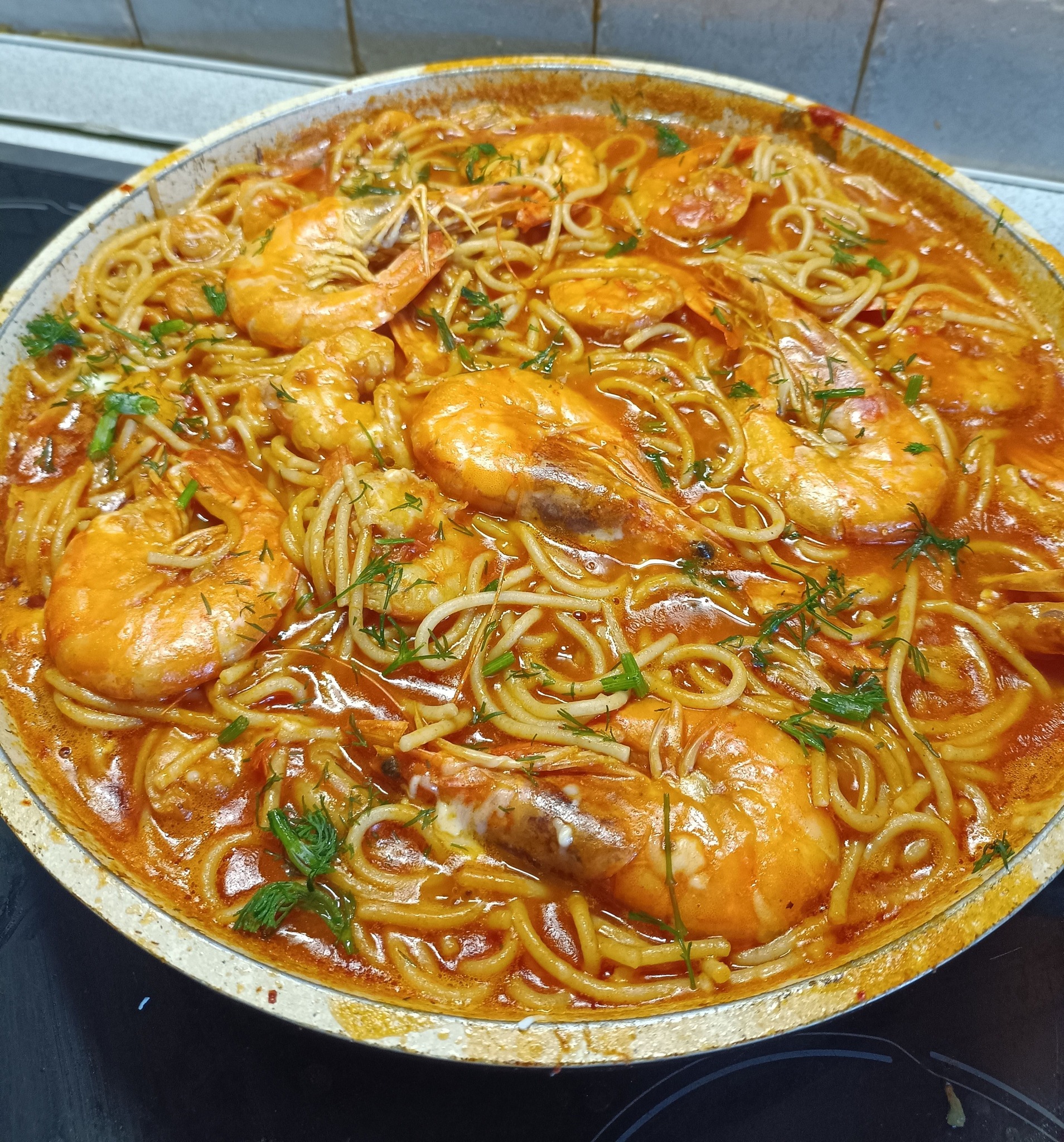 γαριδομακαρονάδα- γαριδομακαρονάδα-