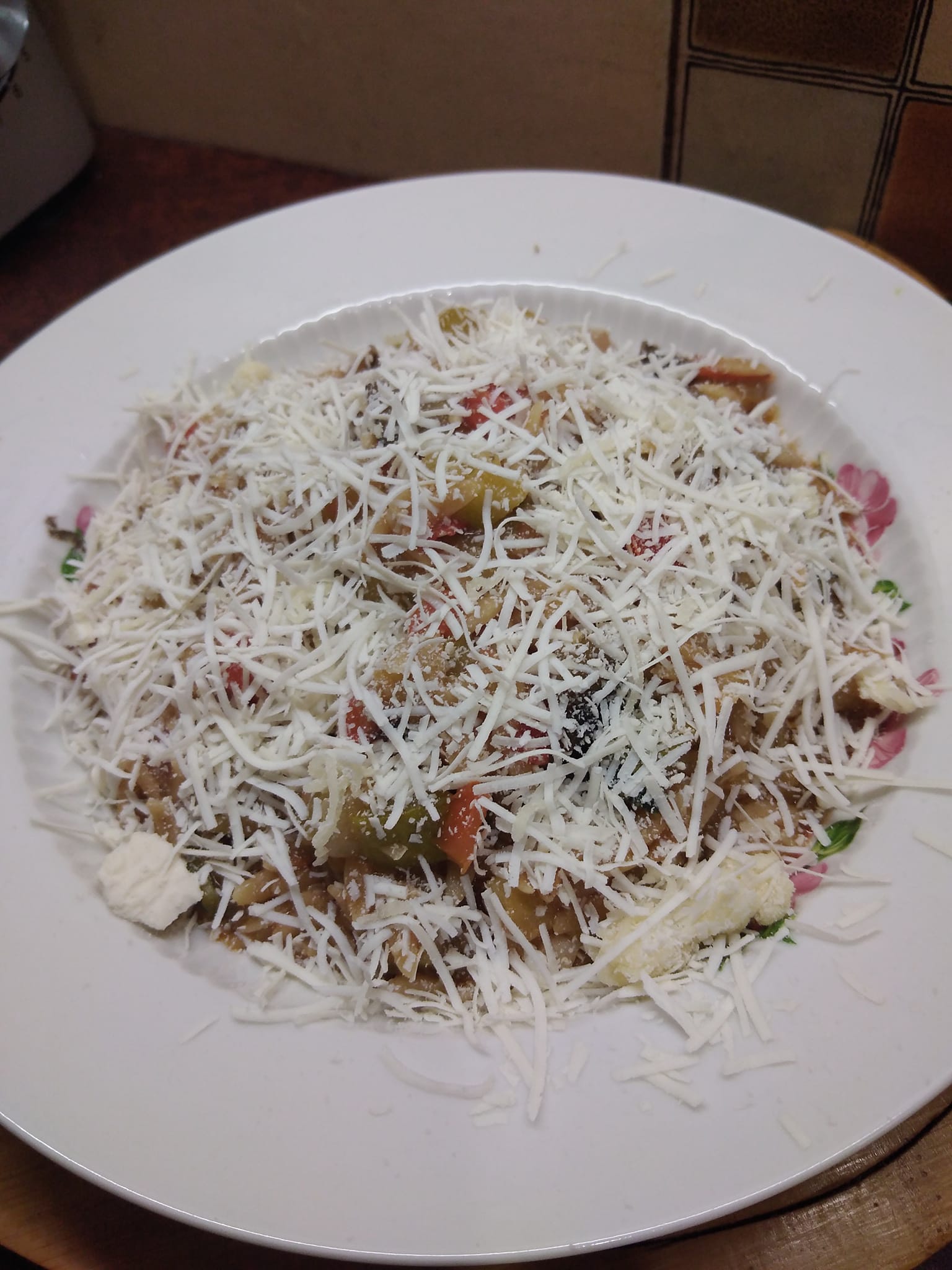 Κριθαράκι ολικής με λαχανικά για τη Σαρακοστή